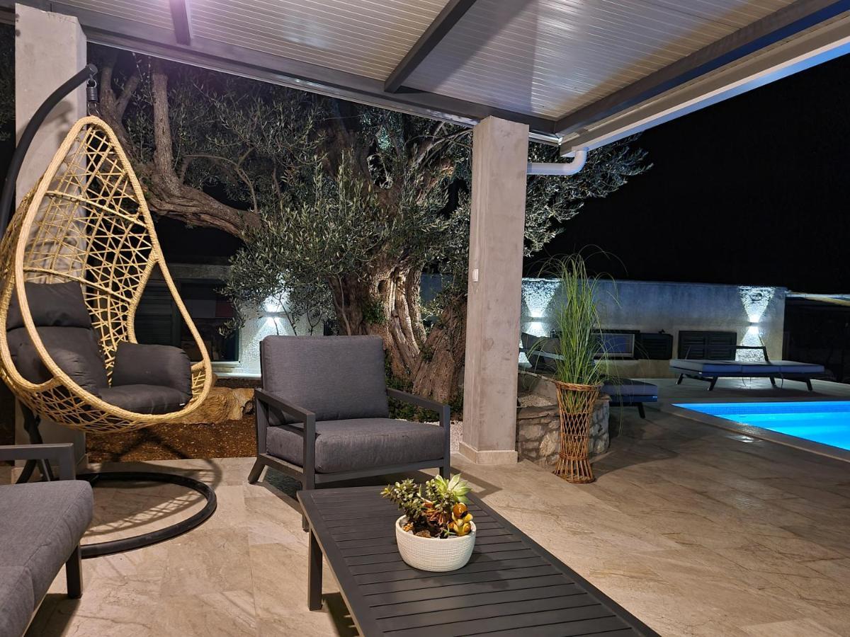فيلا Olive Tree - House With Pool Vinišće المظهر الخارجي الصورة